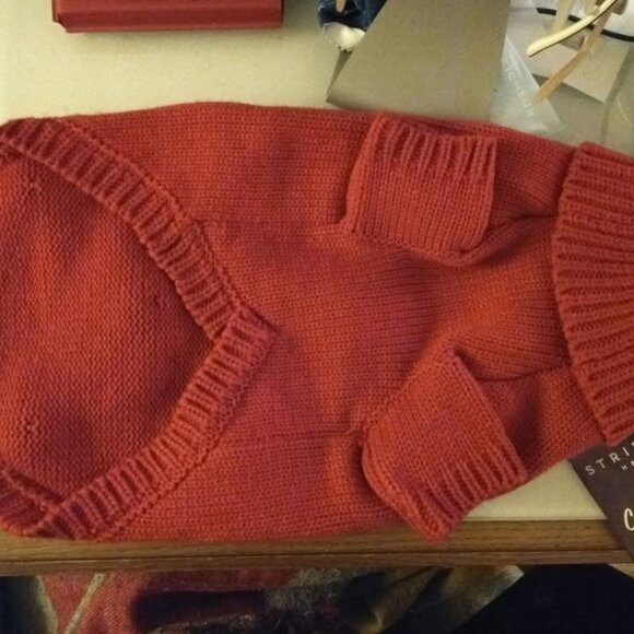 New Hudson Hudson's Bay Stripes Red Festive Pom Pom Dog Sweater Coat Sz M - Picture 4 of 7